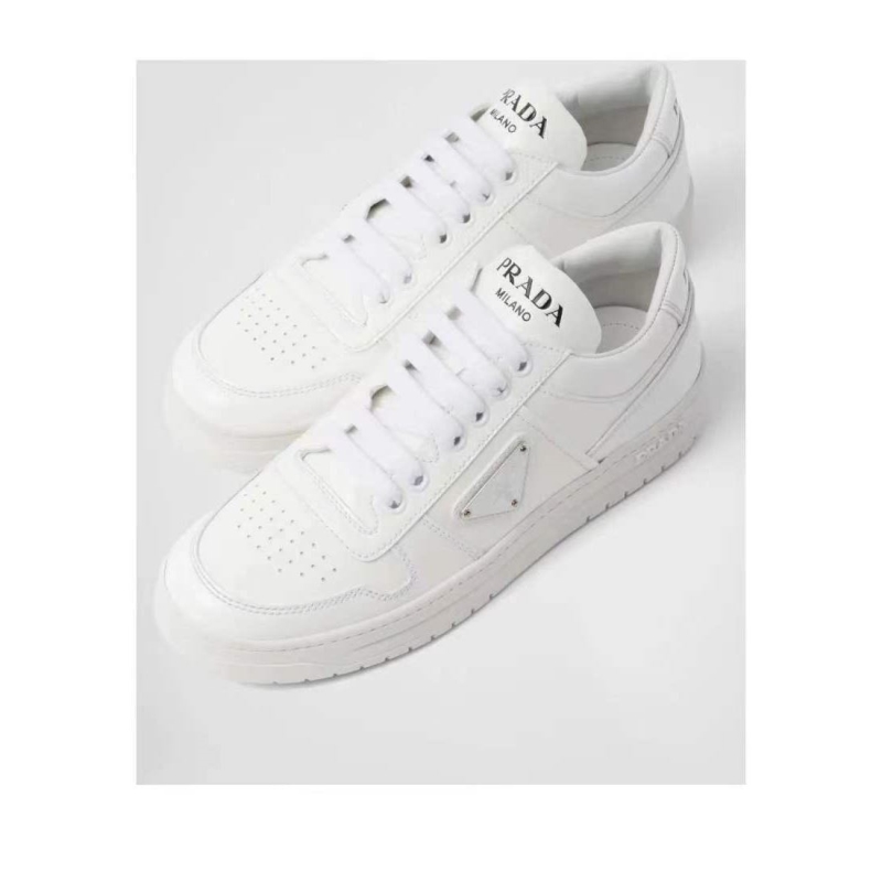 Pra*a casual shoes